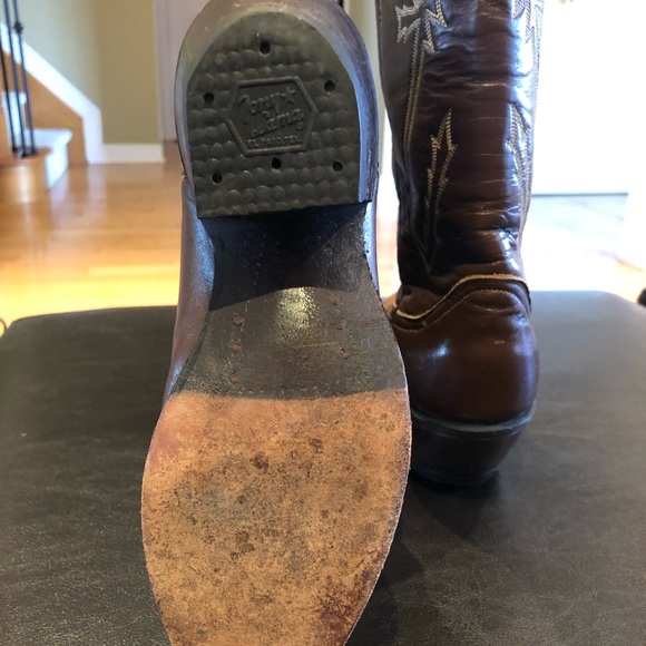 Tony Lama Cowboy Boots - Picture 5 of 10